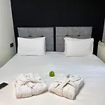 Mates Port Hotel