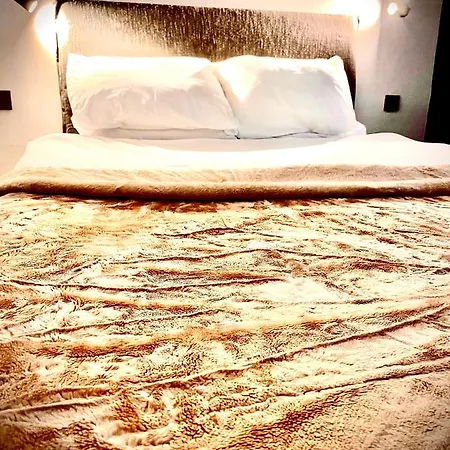 Mates Port Szálloda 5*