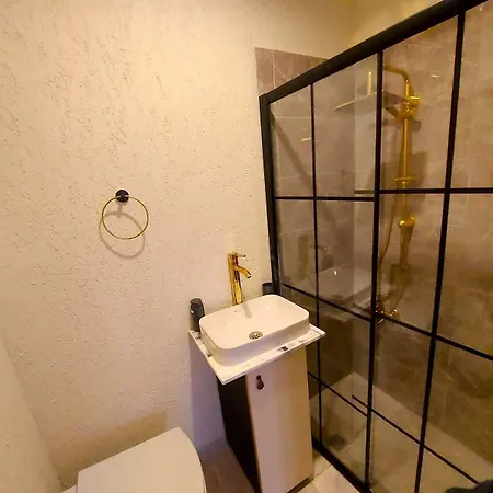 Mates Port Szálloda 5*