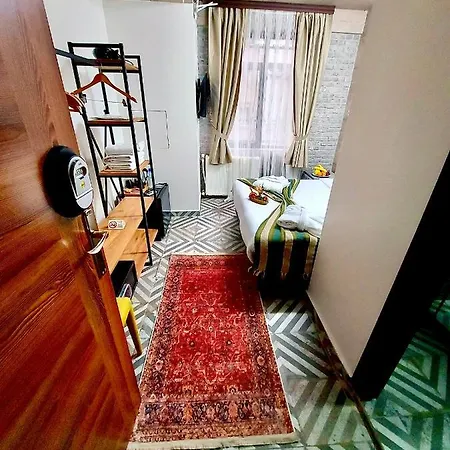 Mates Port Hotel Istanbul