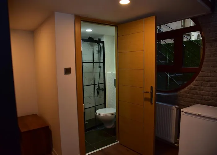 Mates Port Hotel Istanbul