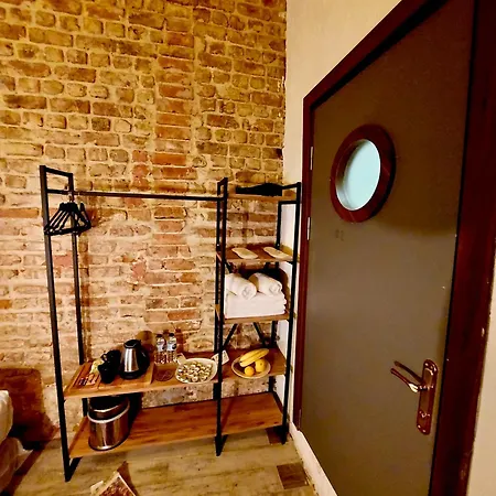 Mates Port מלון 5*